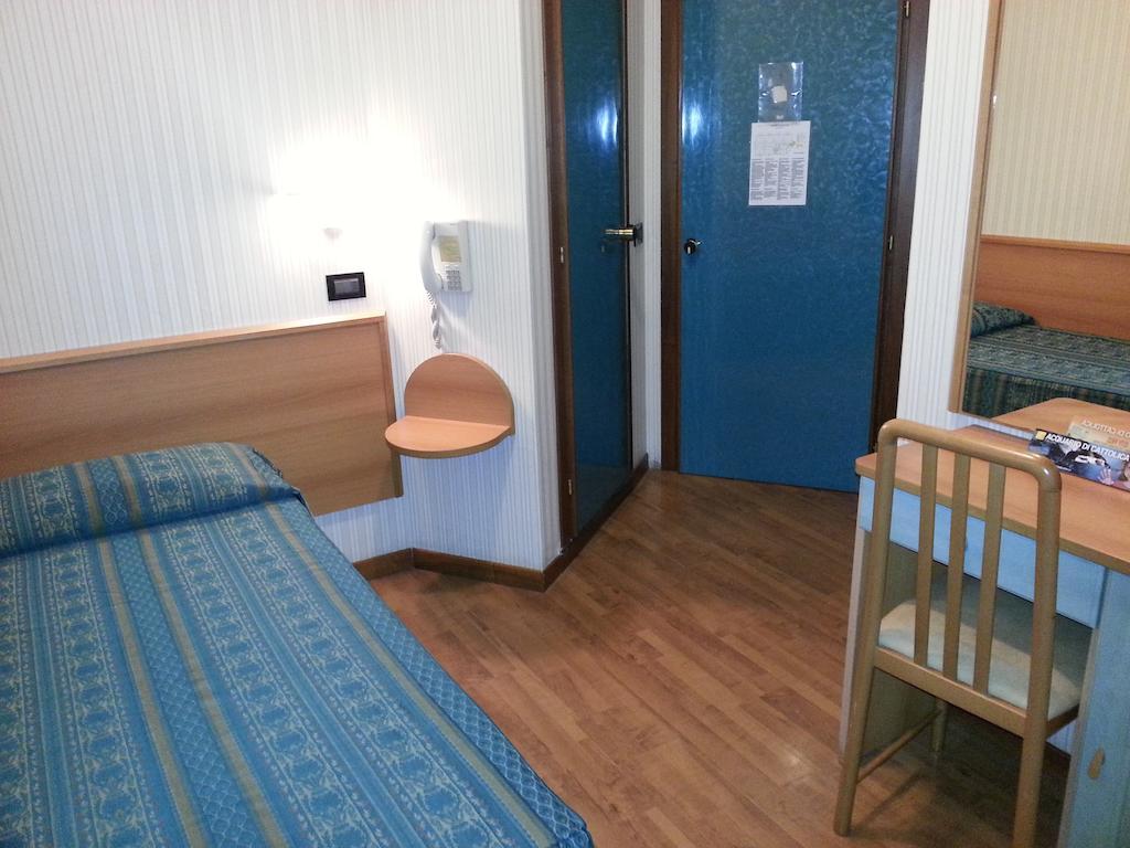 Hotel President Cattolica Camera foto